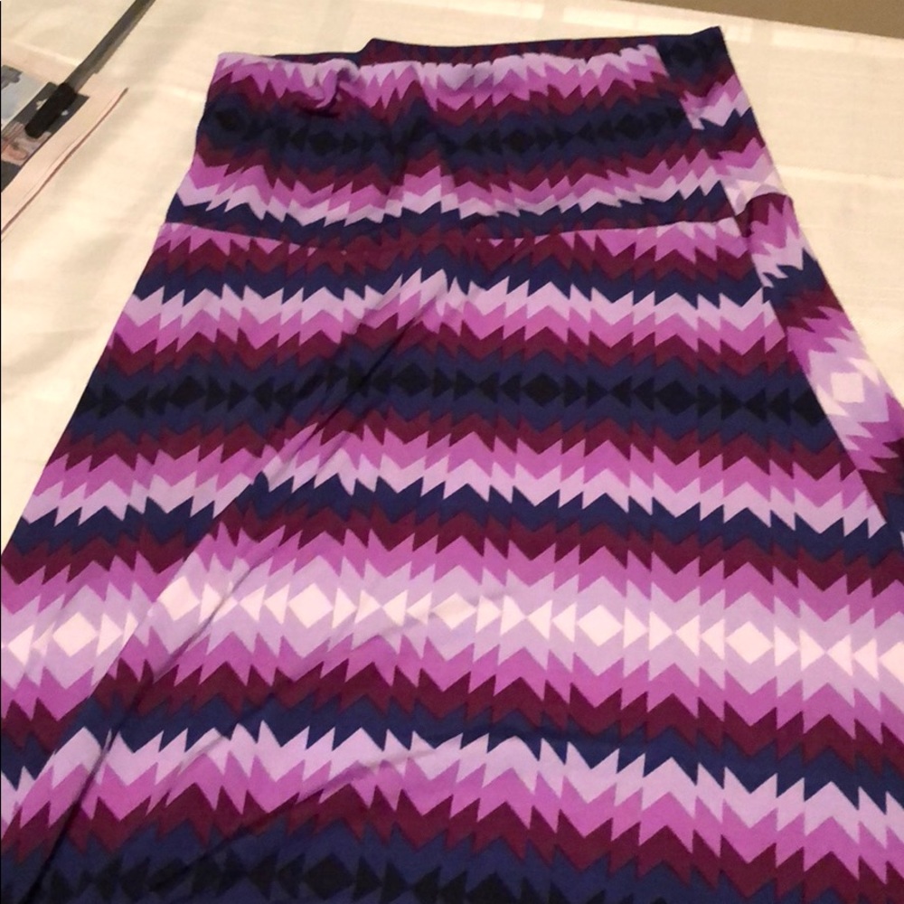 LuLaRoe purple maxi skirt. Size XS. NWOT